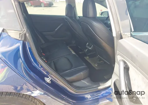 2018 Tesla Model 3 Long Range/Mid Range from USA, damaged, VIN 5YJ3E1EA4JF013682